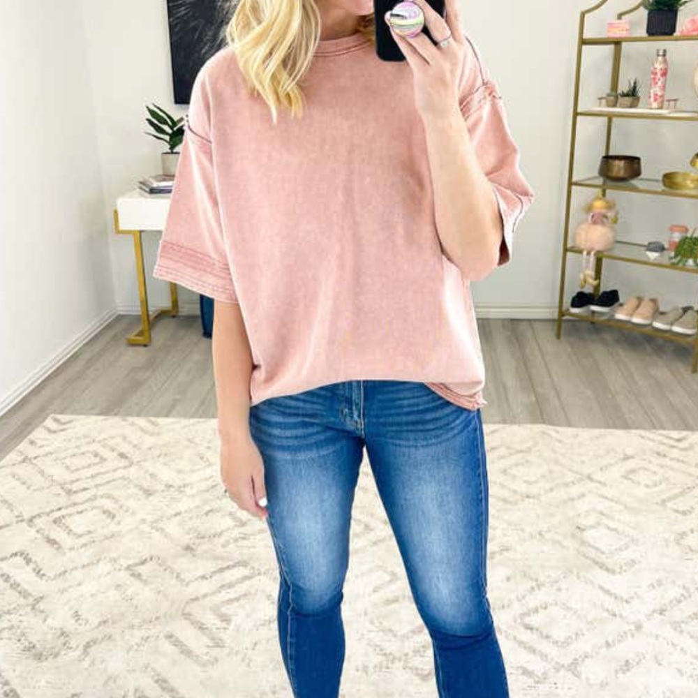 Super cute oversized shirt!